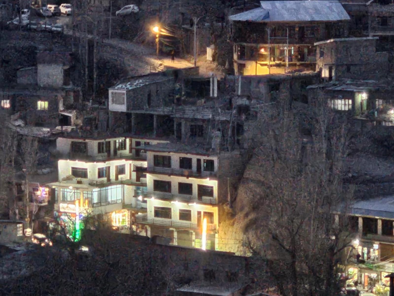 Hotel Afzal And Restaurant Kargil Zewnętrze zdjęcie